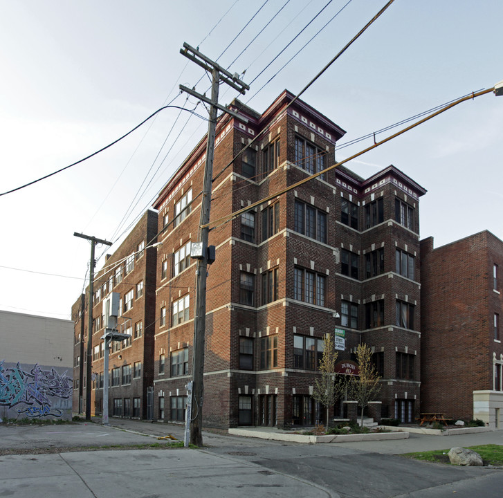 Dubois in Detroit, MI - Foto de edificio