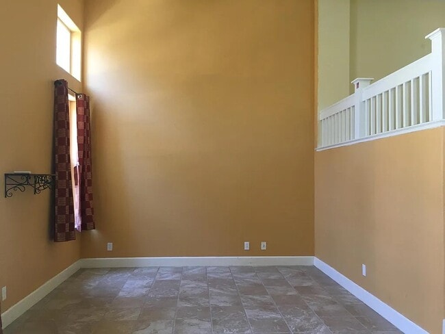 1061 Pearl Terrace in Union City, CA - Building Photo - Building Photo