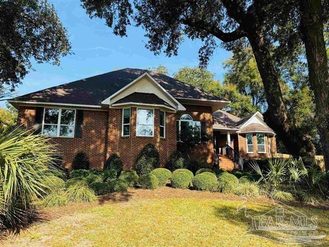 property at 4700 Bohemia Dr