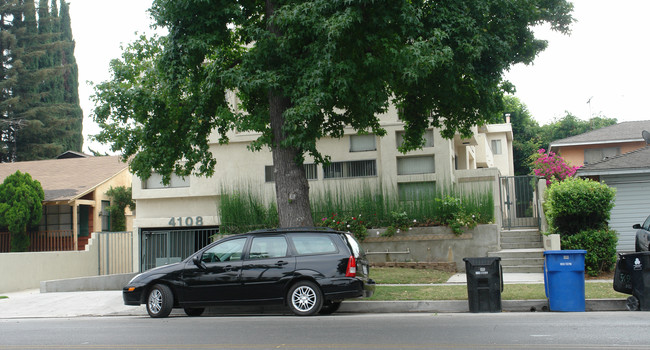 4108 Whitsett Ave in Studio City, CA - Foto de edificio - Building Photo