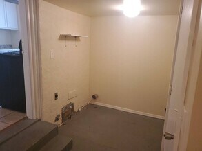 2143 NE 19th St in Oklahoma City, OK - Building Photo - Building Photo