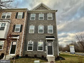 1801 Harvest Dr in Winchester, VA - Building Photo