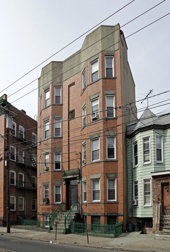 415 Baldwin Ave in Jersey City, NJ - Foto de edificio - Building Photo