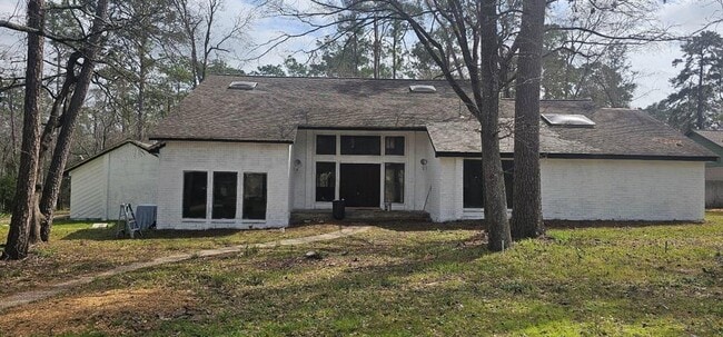 property at 6123 Northway Dr