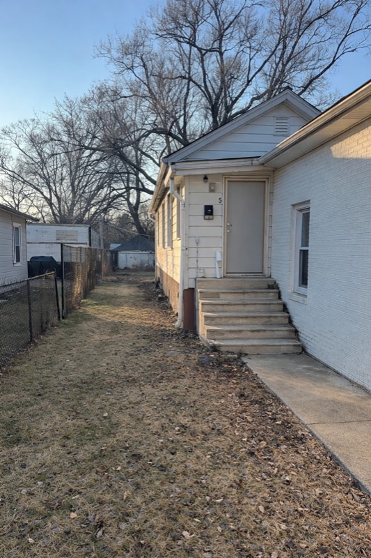 457 S Des Plaines St