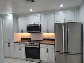 1772 N Dovetail Dr in Fort Pierce, FL - Building Photo