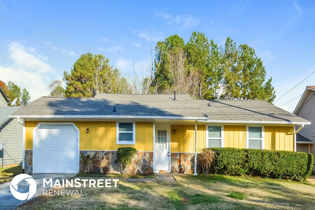 5586 Mallard Trail in Lithonia, GA - Building Photo