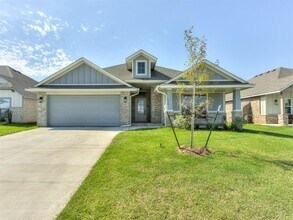 644 Laurel Grv in Goldsby, OK - Building Photo - Building Photo