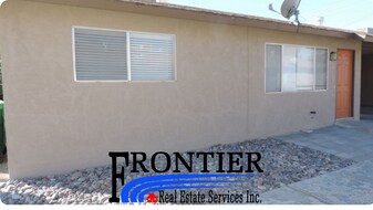 833 N Sanders St in Ridgecrest, CA - Building Photo