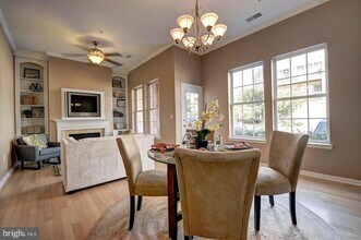 4951 Brenman Park Dr, Unit 101 in Alexandria, VA - Building Photo - Building Photo