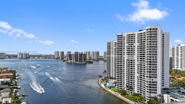 19195 Mystic Pointe Dr in Aventura, FL - Foto de edificio - Building Photo