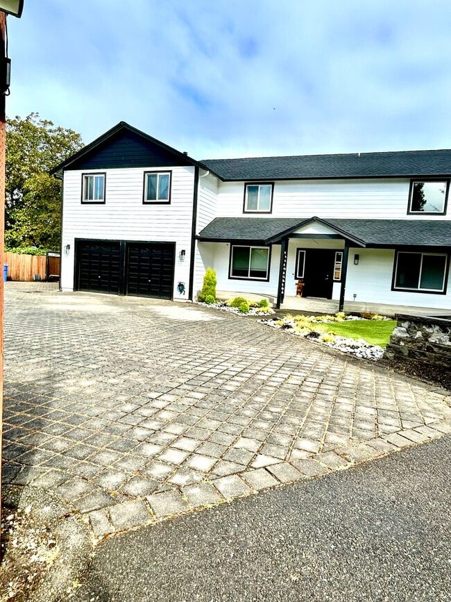 property at 19619 116th Ave SE