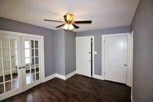 4405 Woodside St, Unit 2 in Houston, TX - Building Photo