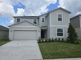 11962 Brae Wy in Dade City, FL - Building Photo