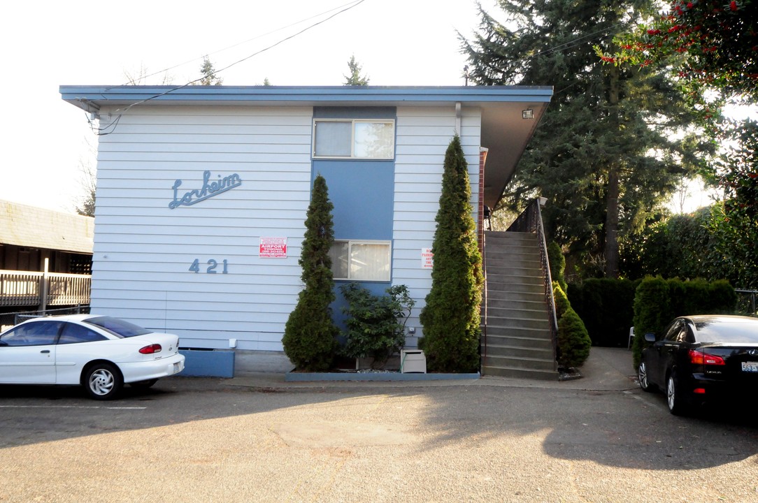 Lorheim Apartments in Burien, WA - Building Photo