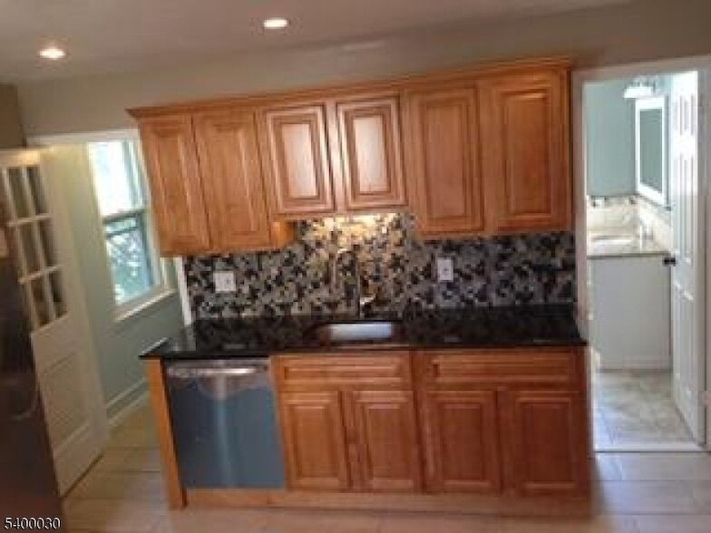 169 Walnut St, Unit 2 in Bloomfield, NJ - Foto de edificio