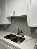 12442 NW 7th Ln in Miami, FL - Building Photo