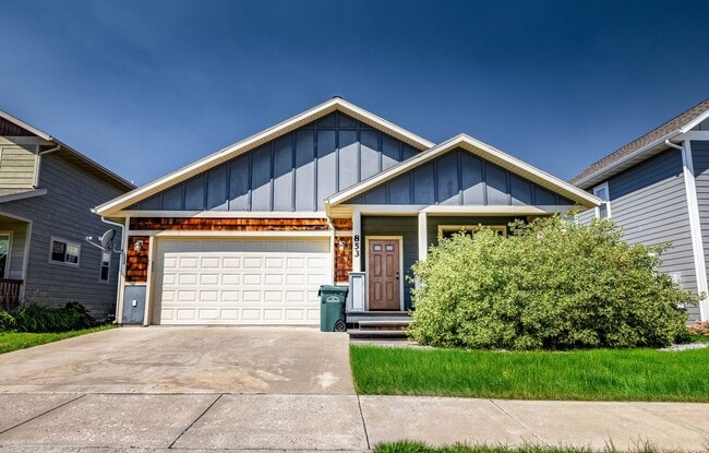 property at 853 Jardine Ave