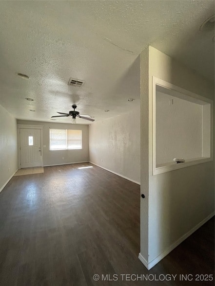 625 W 149th St, Unit C in Glenpool, OK - Foto de edificio - Building Photo