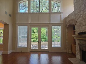 11305 Taylor Draper Ln in Austin, TX - Building Photo - Building Photo