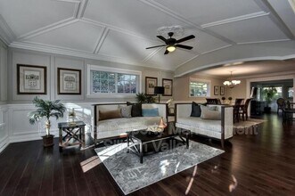 1534 Constanso Way in San Jose, CA - Foto de edificio - Building Photo