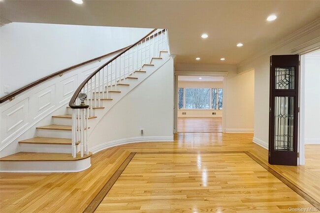 164 Rock Creek Ln in Scarsdale, NY - Building Photo - Building Photo