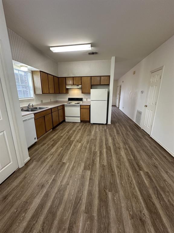 2480 Stone Hollow Dr in Brenham, TX - Building Photo - Building Photo