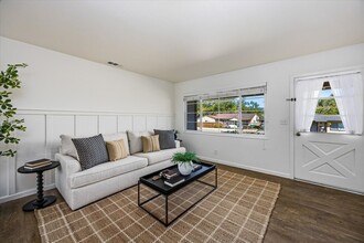 191 Del Sur Way in San Luis Obispo, CA - Building Photo - Building Photo