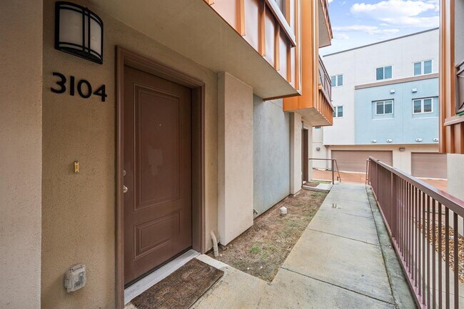 2827 Manor Rd in Austin, TX - Building Photo - Building Photo