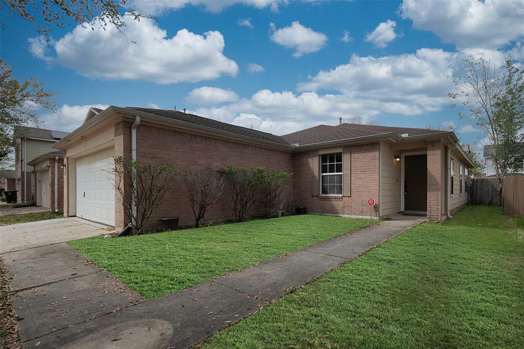 4211 Wayside Stream Ln Photo