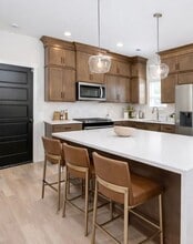 719 E Chestnut St in Jeffersonville, IN - Building Photo - Building Photo