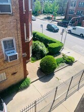 6947 S Jeffery Blvd-Unit -2F in Chicago, IL - Building Photo - Building Photo