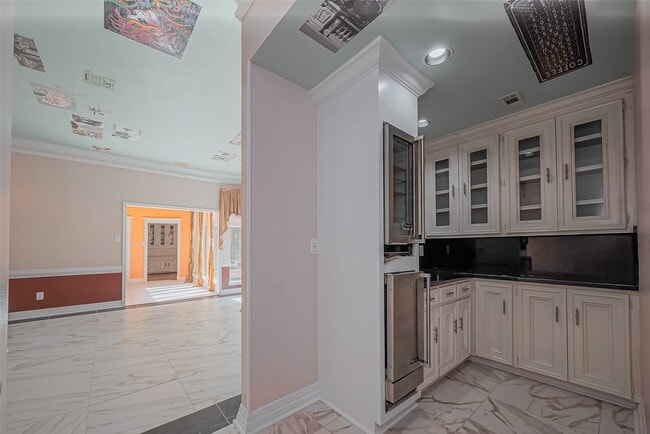 property at 5415 Olympia Fields Ln