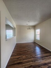 6633 Shiprock Dr NE in Rio Rancho, NM - Building Photo - Building Photo