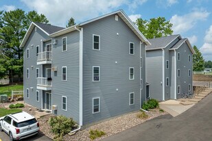 Pioneer Court Apartments in Platteville, WI - Building Photo