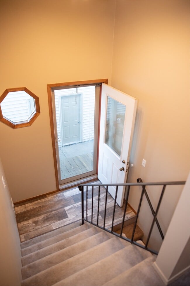 property at 10646 Hummingbird St NW