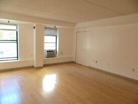 82 Peterborough St, Unit 65k in Boston, MA - Building Photo