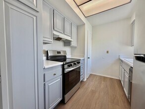 1912 Bataan Rd in Redondo Beach, CA - Building Photo - Building Photo