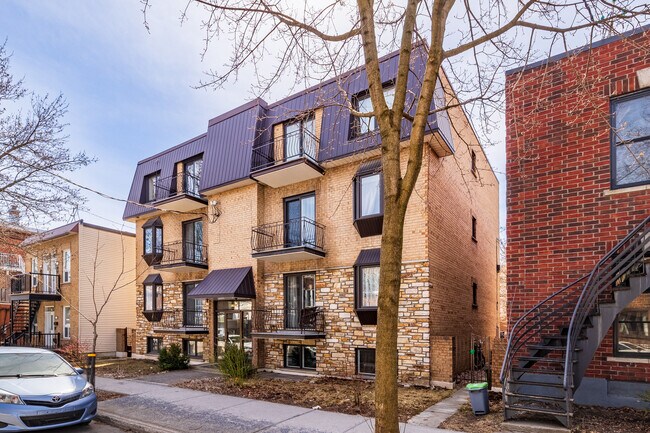 5788 1Re Av in Montréal, QC - Building Photo - Primary Photo