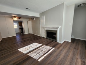 12730 Woodside Ln in Newport News, VA - Building Photo - Building Photo