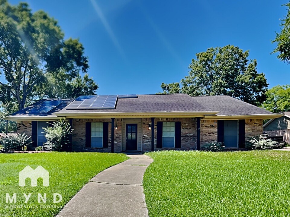 4003 Highknoll Ln in Seabrook, TX - Foto de edificio