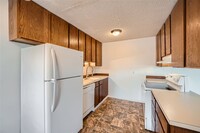 Fireside Apartments in Redmond, WA - Building Photo - Interior Photo