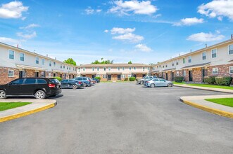 The Alcove Townhomes in Savannah, GA - Building Photo - Building Photo