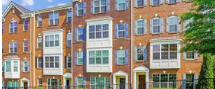 2366 Merseyside Dr in Woodbridge, VA - Foto de edificio