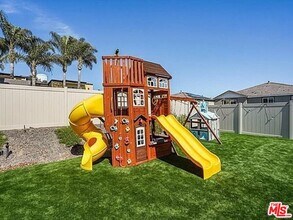 8621 Lake Ashmere Dr in San Diego, CA - Building Photo - Building Photo