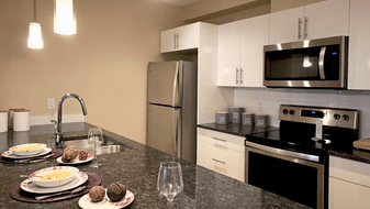 Nautical Luxury Suites at Summerside Apartments