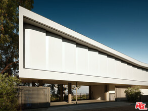 2500 Briarcrest Rd in Beverly Hills, CA - Building Photo - Building Photo