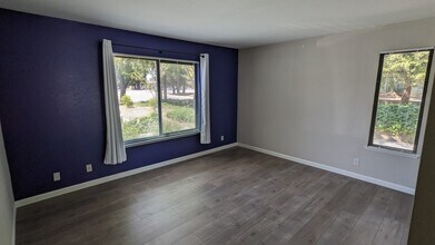 905 W Middlefield Rd, Unit 991 in Mountain View, CA - Building Photo - Building Photo