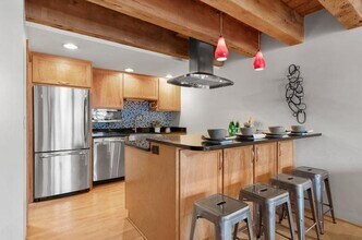 57 Fulton St, Unit 1 in Boston, MA - Foto de edificio - Building Photo