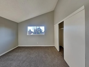 715 Whispering Bay Ln in Suisun City, CA - Building Photo - Building Photo